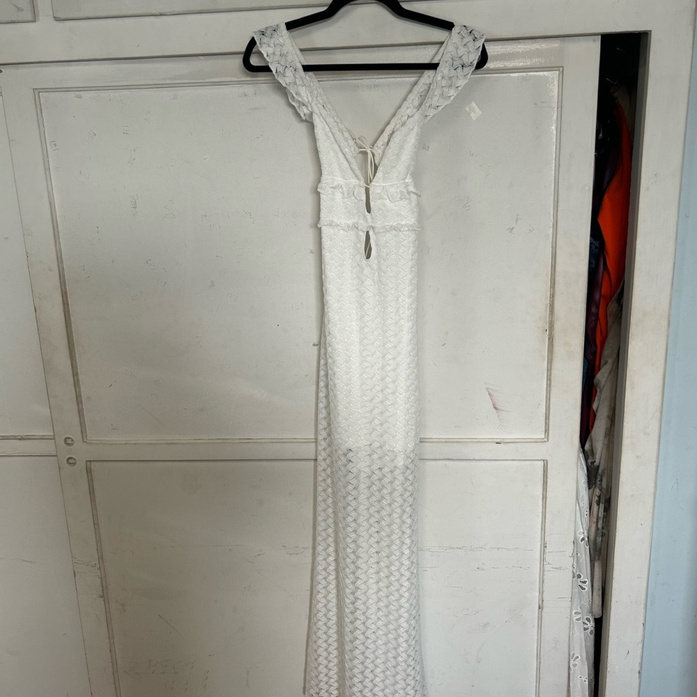 Semi-Sheer Pearl Keyhole Neckline Cami Long dress - Picture 5 of 7